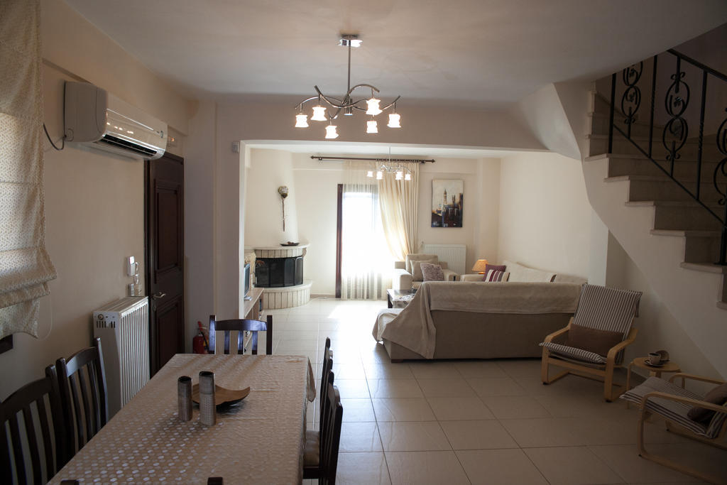 Venetiko Villas Nafpaktos Quarto foto